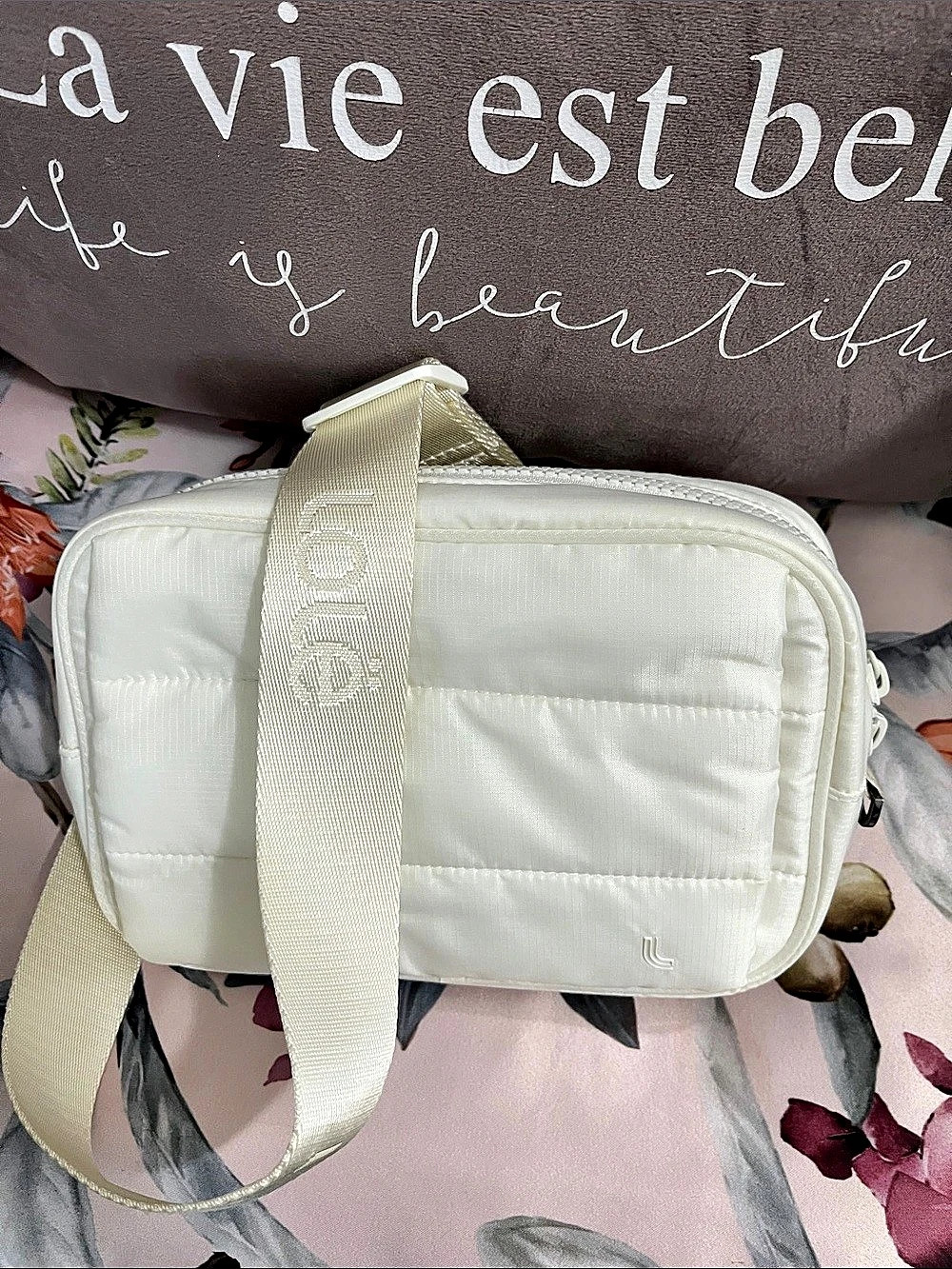 Lole Belt Bag in White Like New
